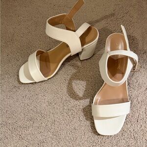 Elegant white Sandals